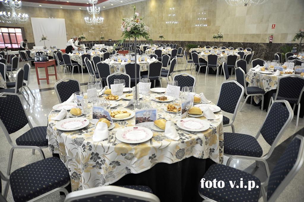 Hotel Acosta Ciudad De La Musica Вильяфранка-де-лос-Баррос Экстерьер фото