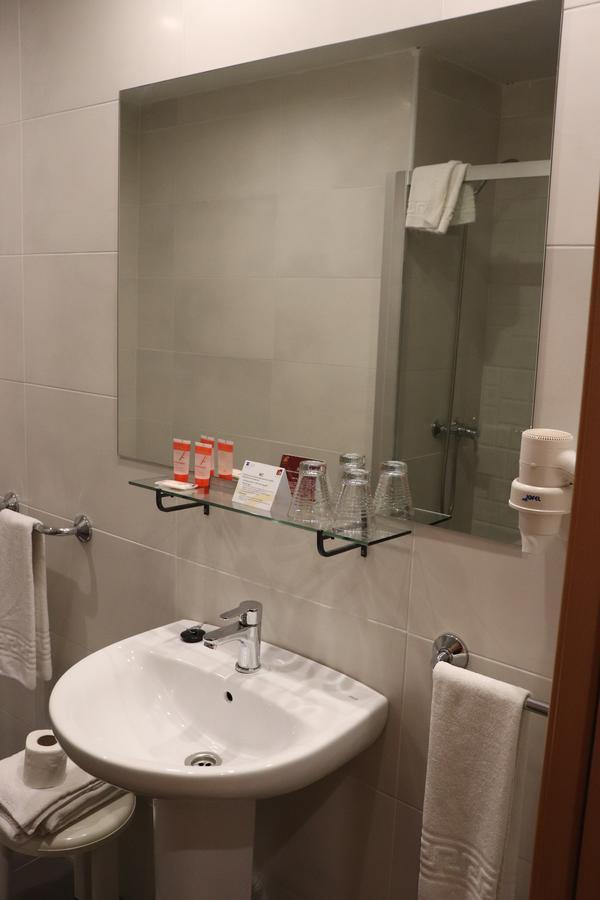 Hotel Acosta Ciudad De La Musica Вильяфранка-де-лос-Баррос Экстерьер фото